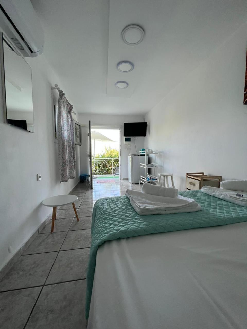 Aronis Spyros Panoramic Seaview Apartments Longós Стая снимка