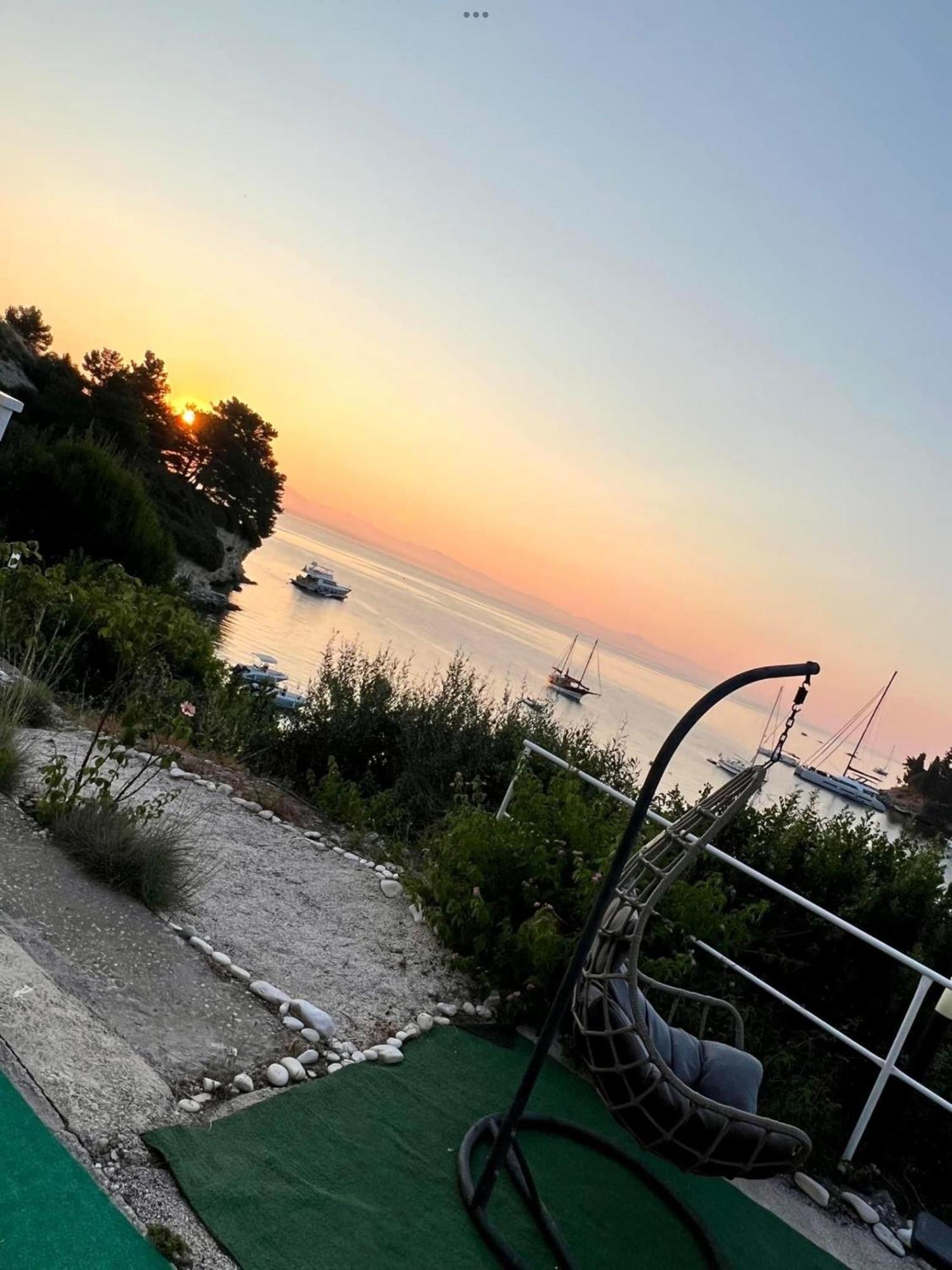Aronis Spyros Panoramic Seaview Apartments Longós Екстериор снимка